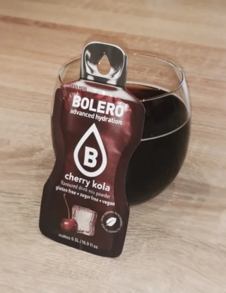 Bolero Instant Drink Sticks Cherry Kola 3g